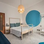Taste Of With Terrace Apartman Nápoly