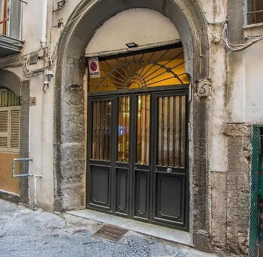 Taste Of With Terrace Неаполь